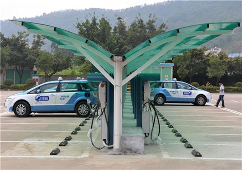 电动汽车充电一次需要多少钱?这个问题或许让许多准车主感到困惑。今天,我们就通过故事叙述的方式,帮你解开这个疑团。